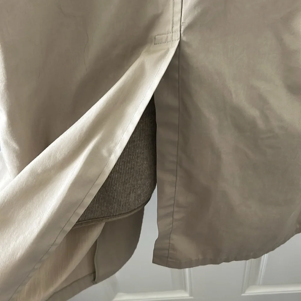 London Fog Trench Coat - Picture 12 of 12